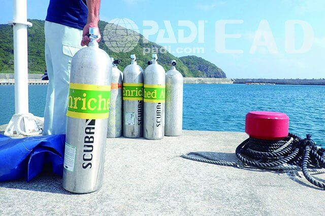 PADIエンリッチド・エア・スペシャルティー