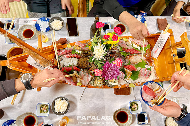 大将が魚の種類から美味しい食べ方まで教えてくださるこだわりのお刺身