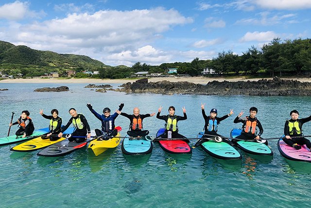 優雅に景色を見ながらSUPで海上散歩