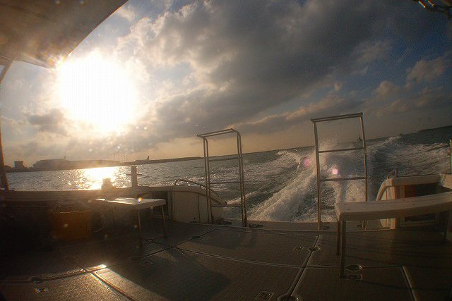 ダイビングボート