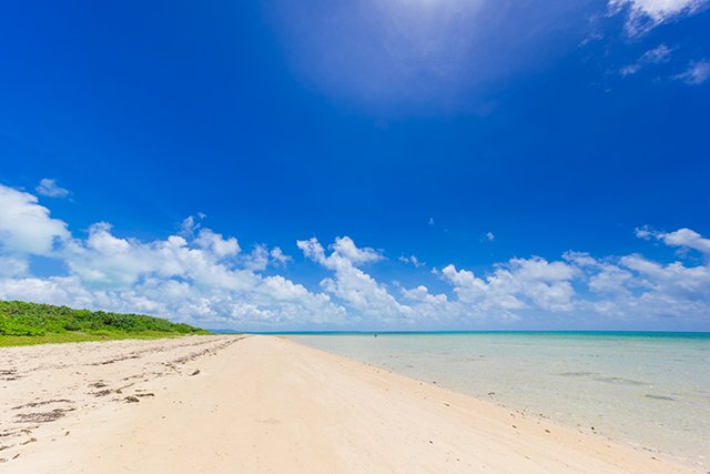 小浜島のビーチ