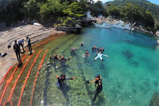 ダイビング前に水慣れ