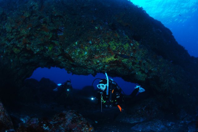 野田浜「アーチ」