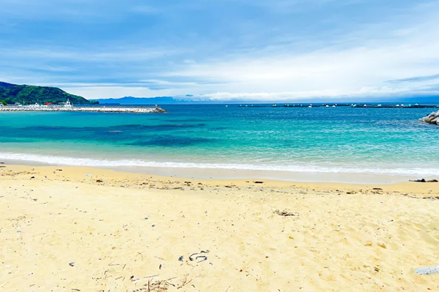 まるでリゾートのビーチのような海