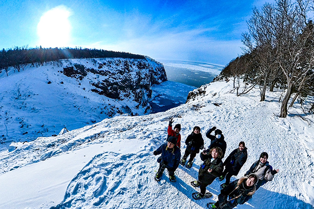 スノーシューをはいて世界遺産の山歩き