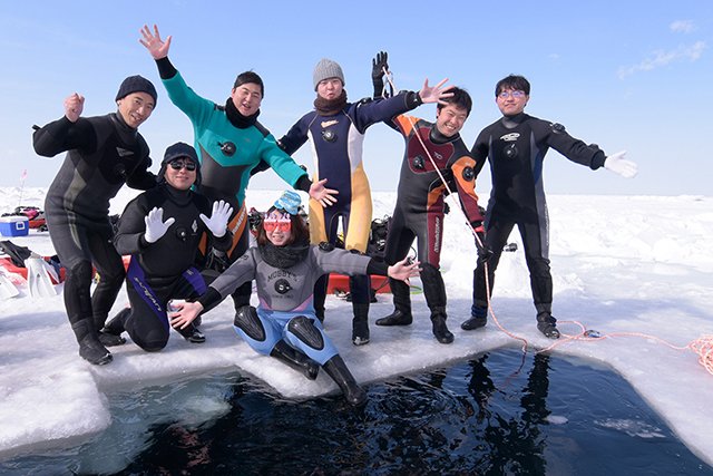 流氷に作ったエントリー口