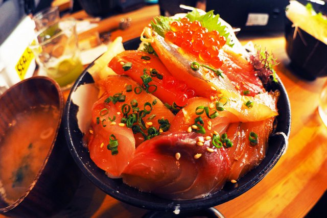 海鮮丼